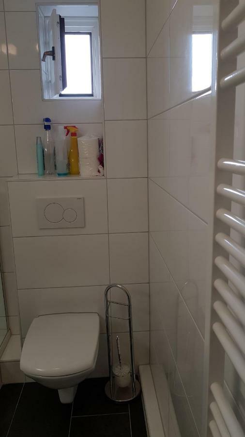 Outletcity Ferienwohnung Apartment 2 Metzingen  Buitenkant foto