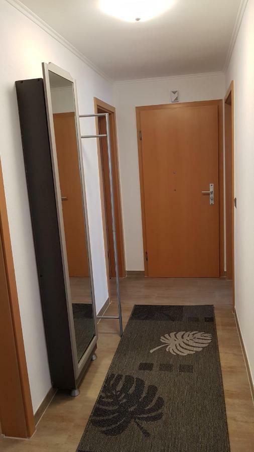 Outletcity Ferienwohnung Apartment 2 Metzingen  Buitenkant foto